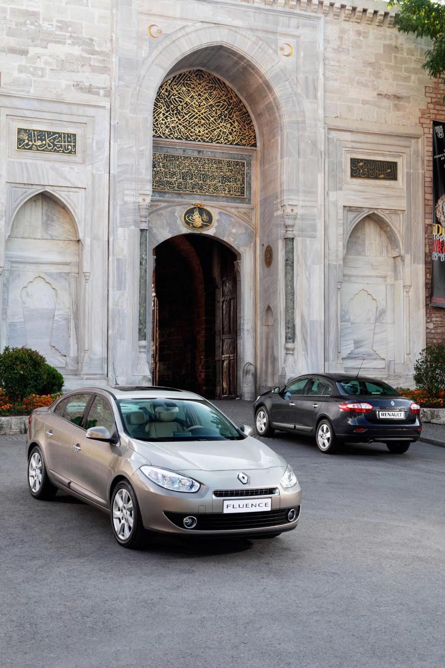  Renault Fluence 2010 года  (фото 119 из 146)